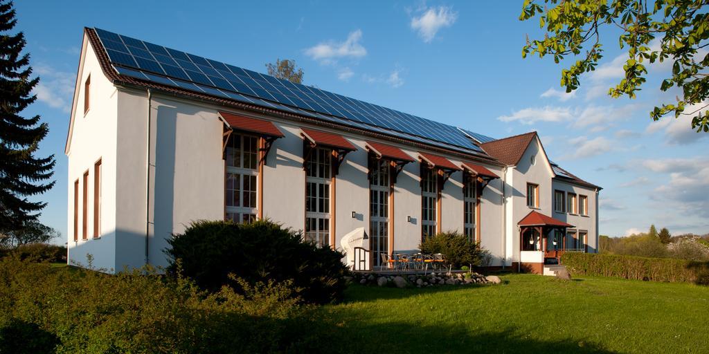 Das Haus Am Teich Gross Grabow Exterior foto